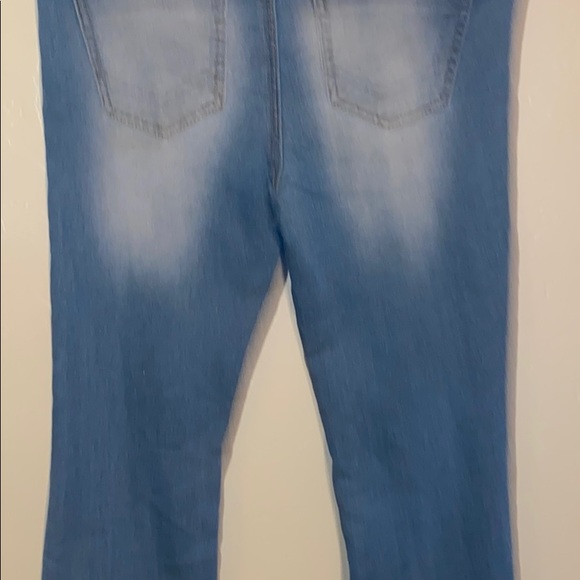 Jeans - Picture 3 of 4